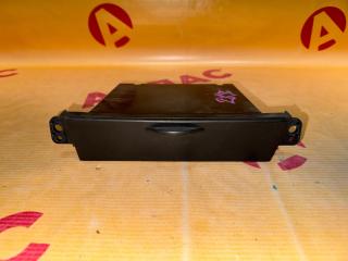 Бардачок TOYOTA Ist 2003