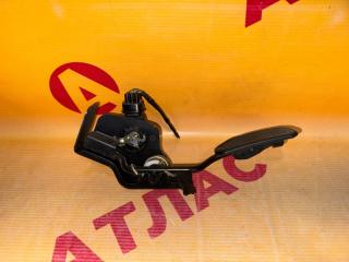 Педаль газа TOYOTA Avensis 2008