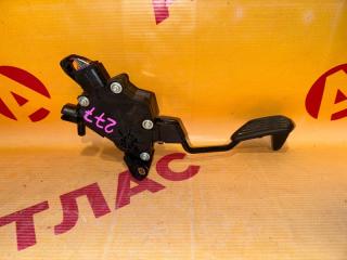 Педаль газа TOYOTA Vitz 2011