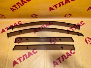 Ветровик TOYOTA Ist 2002