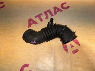 Патрубок воздушного фильтра TOYOTA Corolla 2001