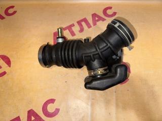 Патрубок воздушного фильтра NISSAN Bluebird Sylphy 2004