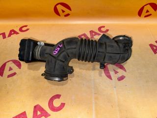 Патрубок воздушного фильтра TOYOTA Avensis 2005