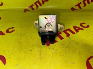 Замок багажника TOYOTA Corolla 2002