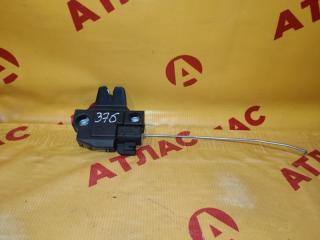 Замок багажника TOYOTA Corolla 2004