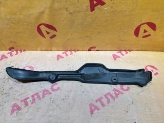 Пыльник крыла передний левый TOYOTA Ist 2002