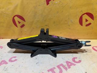 Домкрат TOYOTA Ist 2002