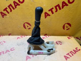Рычаг КПП TOYOTA Vitz 2003