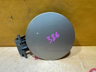 Лючок топливного бака TOYOTA Ist 2002