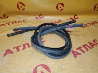 Молдинг крыши TOYOTA Vitz 2003