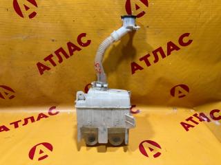 Бачок омывателя TOYOTA WISH 2005