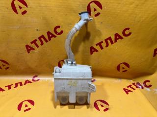 Бачок омывателя TOYOTA WISH 2005