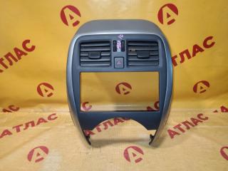 Консоль магнитофона NISSAN March 2014