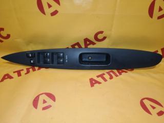 Блок управления стеклоподъемниками правый TOYOTA Ist 2003