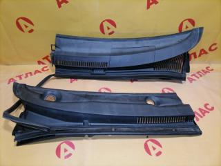 Решетка под лобовое стекло TOYOTA Ist 2002