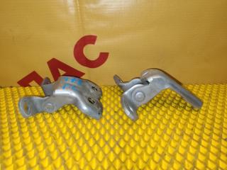 Петля двери передняя левая TOYOTA Corolla Runx 2004 контрактная Петля двери передняя левая TOYOTA Corolla Runx 2004