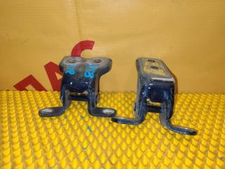 Петля двери передняя правая TOYOTA Avensis 2004 контрактная Петля двери передняя правая TOYOTA Avensis 2004