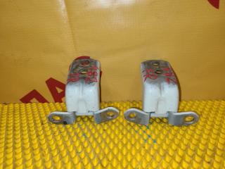 Фото запчасти петля двери передняя правая NISSAN Teana 2009 контрактная запчасть Запчасть петля двери передняя правая NISSAN Teana 2009