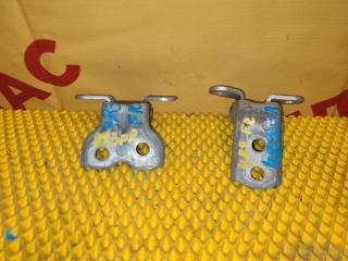 Петля двери передняя правая TOYOTA Vitz 2000 контрактная Петля двери передняя правая TOYOTA Vitz 2000