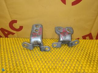 Петля двери передняя левая TOYOTA Vitz 2000 контрактная Петля двери передняя левая TOYOTA Vitz 2000