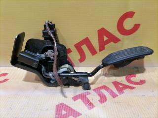 Педаль газа TOYOTA Avensis 2004