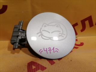 Лючок топливного бака TOYOTA Ist 2002