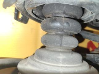 Стойка передняя Fit 2002 GD1 L13A