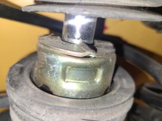 Стойка передняя Fit 2002 GD1 L13A