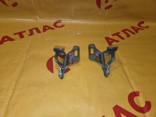 Кронштейн капота HONDA Stream 2002