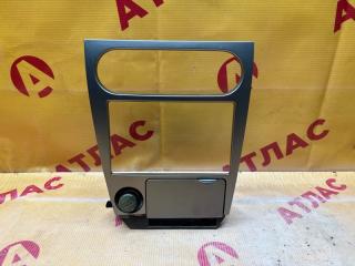 Консоль магнитофона NISSAN Wingroad 2004