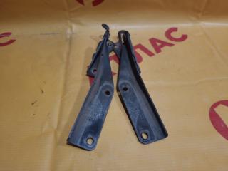 Кронштейн капота SUBARU Forester 2004