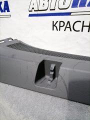 Обшивка багажника задняя левая CAYENNE 2002-2007 955 M48.00 Обшивка багажника задняя левая CAYENNE 2002-2007 955 M48.00