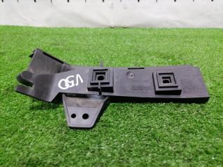 Запчасть клипса бампера задняя правая VOLVO V50 2003-2007