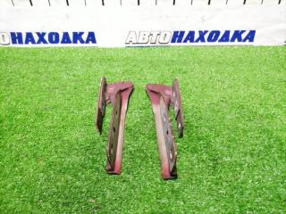 Запчасть кронштейн капота передний SAAB 900 1993-1998