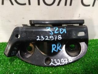 Запчасть клипса бампера задняя правая BMW 3-Series 2004-2008