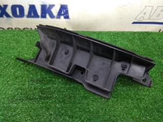 Запчасть клипса бампера задняя левая AUDI A6 2004-2008