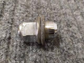 Запчасть гайка на колесо Toyota Camry 2006-2011