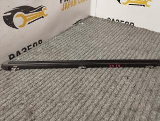 Запчасть уплотнитель стекла двери задний левый Toyota Camry 2009