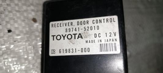 Запчасть блок управления дверьми Toyota Platz 2000
