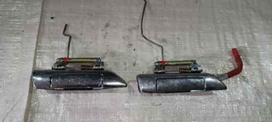 Запчасть ручка двери внешняя задняя Nissan Bluebird 1999