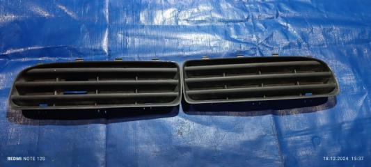 Запчасть решетка бампера нижняя передняя SKODA OCTAVIA 2009