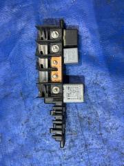 Запчасть блок реле AUDI A6 1998