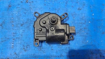 Запчасть моторчик заслонки отопителя передний Ford Focus 2005