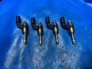 Запчасть форсунка топливная Volkswagen Golf 2010