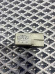 Запчасть реле Toyota Platz 2002