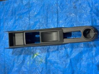 Запчасть накладка консоли акпп Chevrolet Aveo 2011