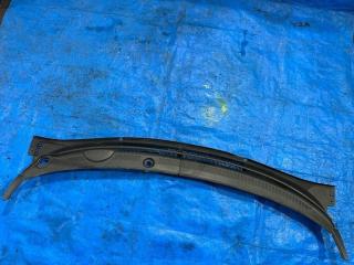 Запчасть решетка под лобовое стекло Chevrolet Aveo 2011