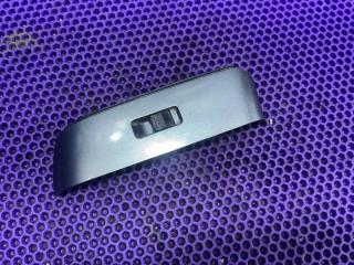 Запчасть кнопка стеклоподъемника передняя левая Honda Fit 2001