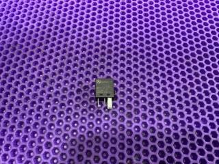 Запчасть реле Mercedes-Benz E-Class 1999