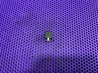 Запчасть реле Mercedes-Benz E-Class 1999